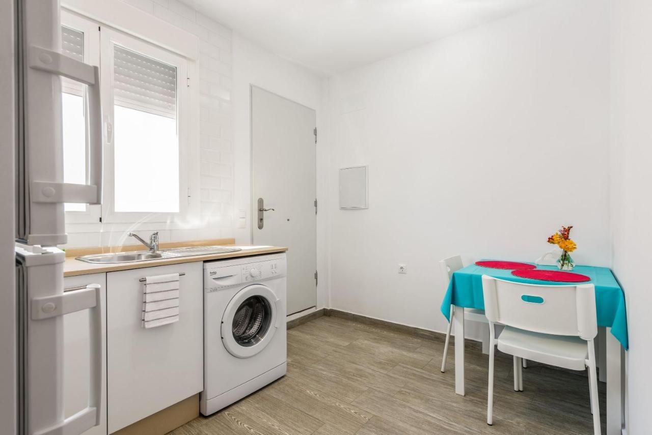 Apartamento La Higuera 2 コニル・デ・ラ・フロンテラ エクステリア 写真